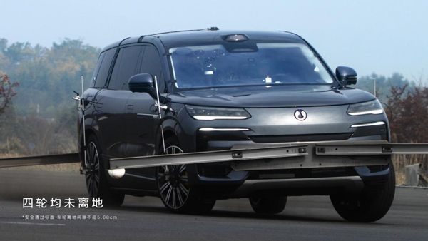 騰勢N9以180km/h魚鉤測試成績刷新世界紀(jì)錄