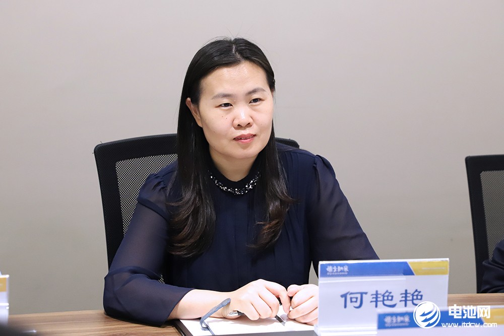 德方納米副總經(jīng)理/董事會秘書何艷艷