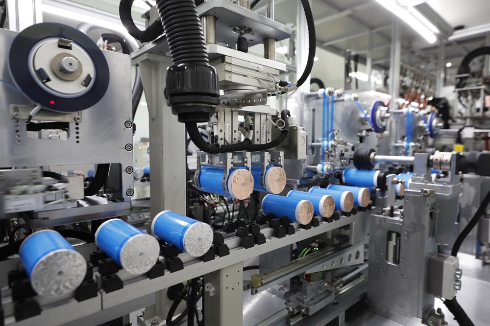 多氟多預(yù)計(jì)今年電池出貨量約8.5GWh 六氟磷酸鋰約5萬噸