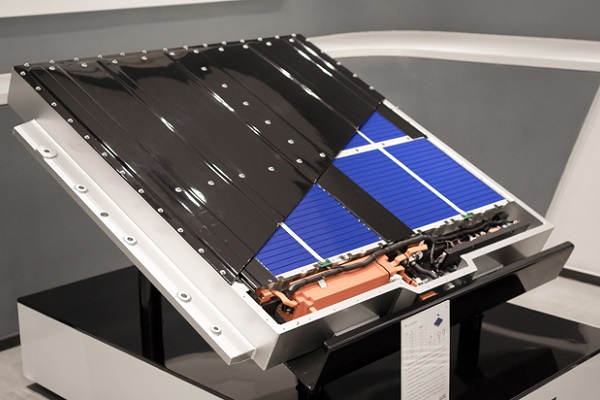 動(dòng)力電池出口TOP10增速分化：有的暴增近4倍 有的降幅持續(xù)擴(kuò)大